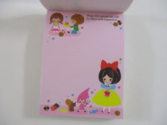 Cute Kawaii Kamio Fairy Tale World Snow White Mini Notepad / Memo Pad - Vintage and Rare - Stationery Design Writing